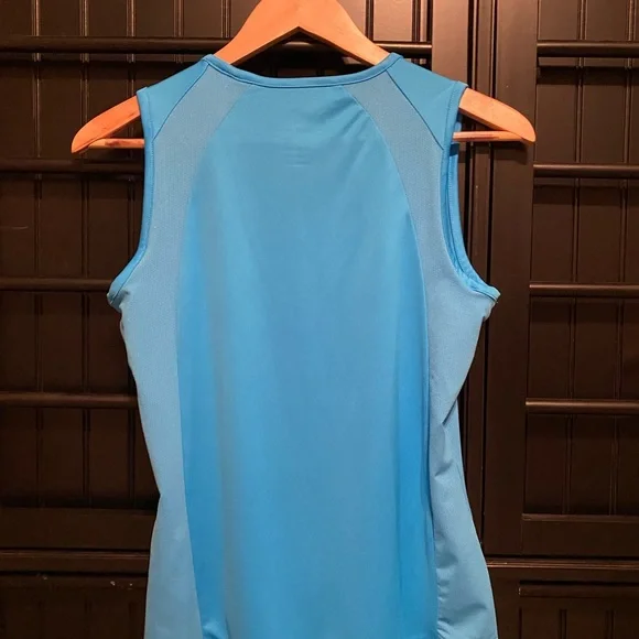 Adidas sleeveless tank - Picture 5 of 6